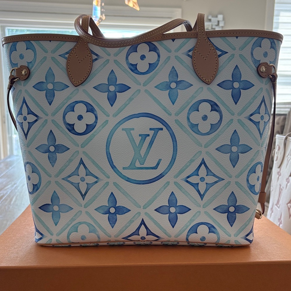 Louis Vuitton Blue & White Monogram Lagoon Canvas Tote - Picture 2 of 8